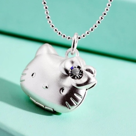 Hello Kitty Jewelry - Silver Hello Kitty locket